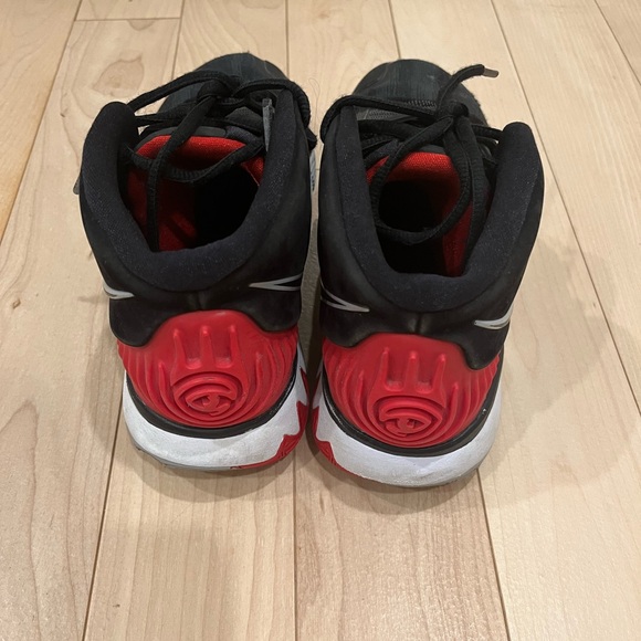 Kyrie 6 red and black No Box - Picture 6 of 6